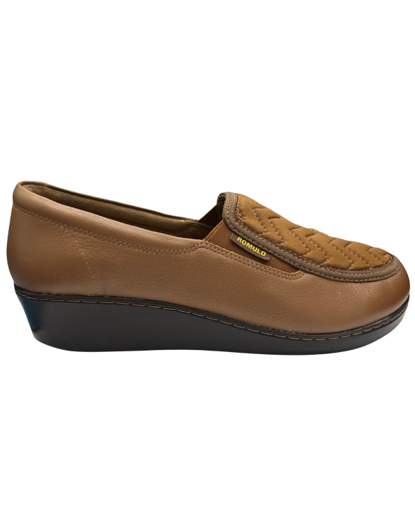 Mocasín Rómulo de Cuña Acolchado en Cuero Miel para mujer