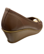 Zapato de Cuña Despuntado Rómulo en Cuero Miel para Mujer 5943