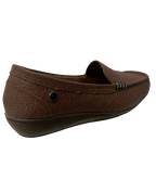Mocasín Rómulo con Herraje en Cuero Nuez Moscada para Mujer 2401