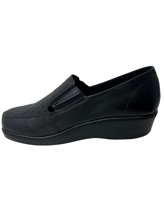 Zapato de Cuña Rómulo Calado en Cuero para Mujer 3736