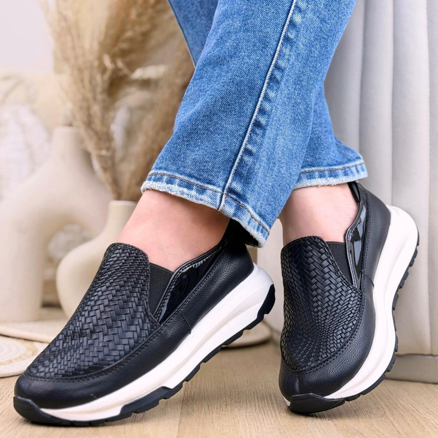 Bolichero Confort con Suela Bicolor para Mujer – Negro