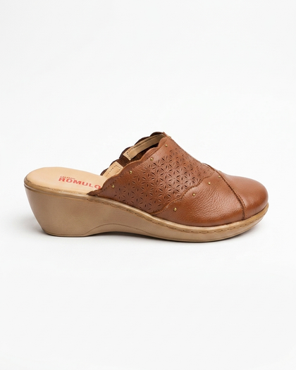 Sueco Rómulo en Cuero Café para Mujer — Ref. 2027