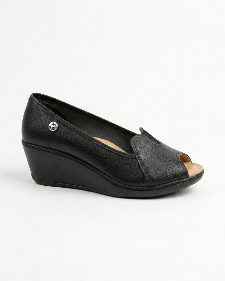 Zapato Rómulo Despuntado en Cuero Negro para mujer