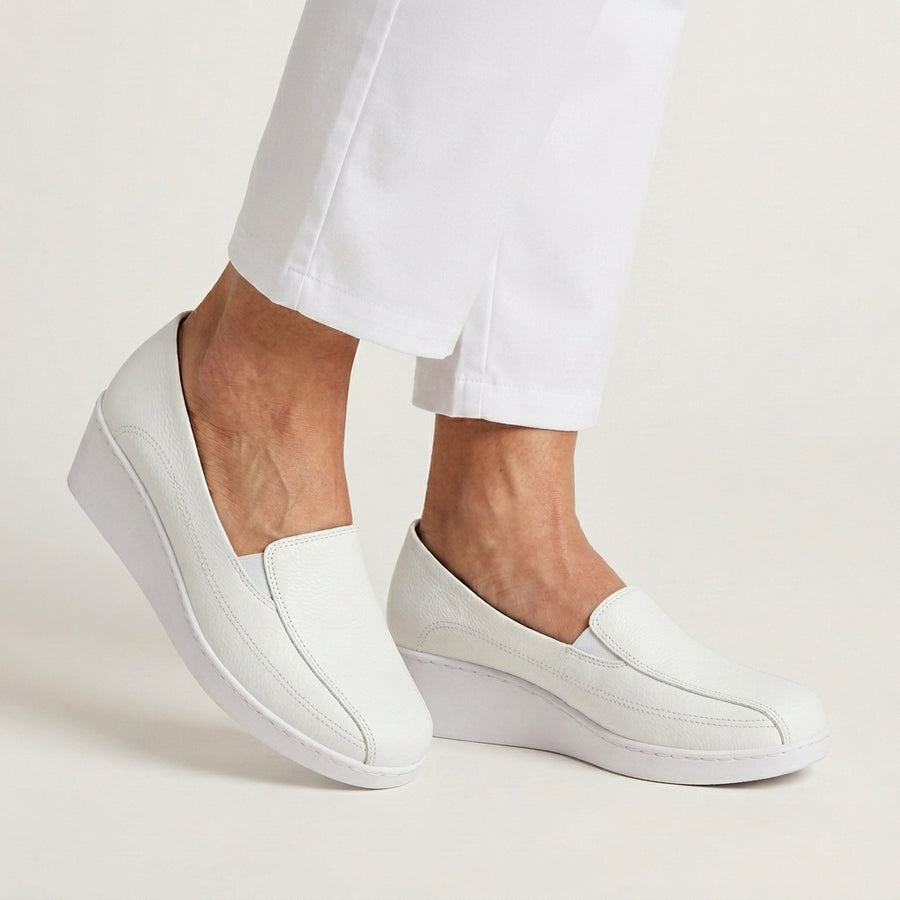 Zapato Rómulo de Enfermería en Cuero para Mujer — Ref. 1051 — vista 2